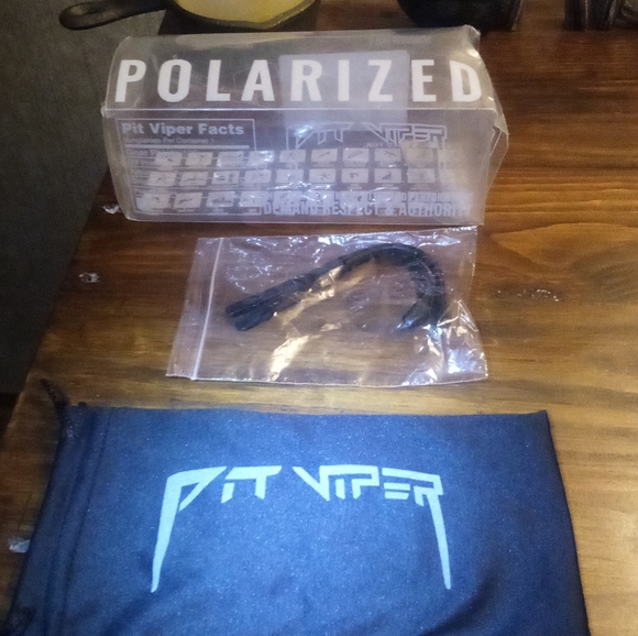 Mens Pit Vipers - Picture 3 of 4